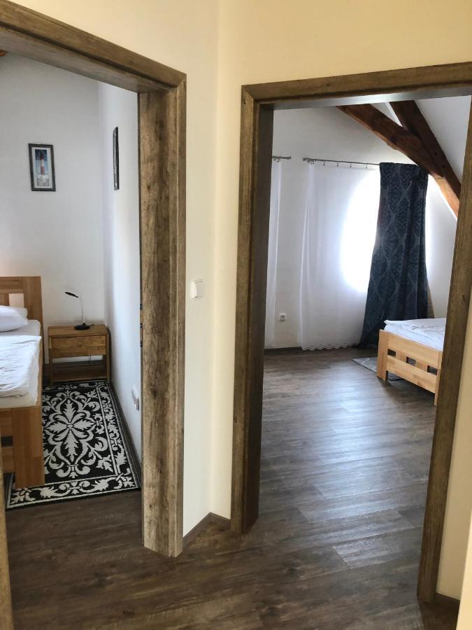 Penzion U Kapitana Valtice Exterior foto