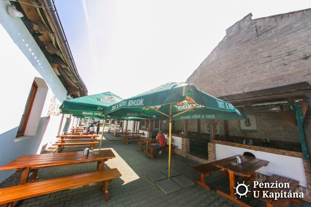 Penzion U Kapitana Valtice Exterior foto
